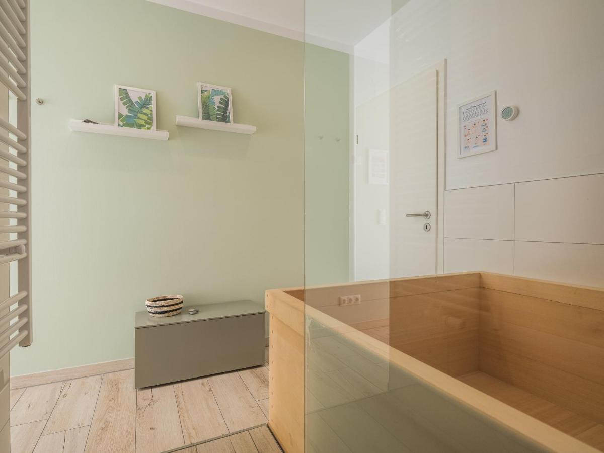 Feriendomizil Im Luftkurort - Ferienhaus-Sauna-See-Onsenbad Krakow am See Ngoại thất bức ảnh
